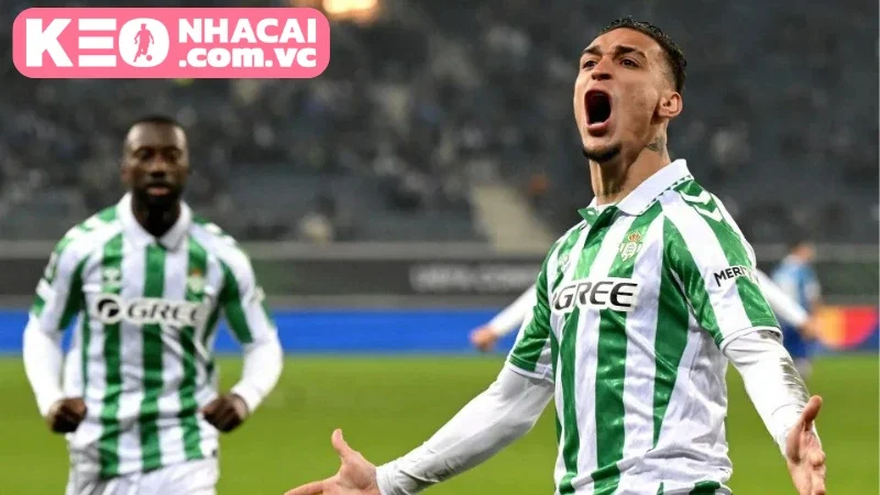 Màn đấu trí căng thẳng tại bán kết lượt về UEFA Europa Conference League