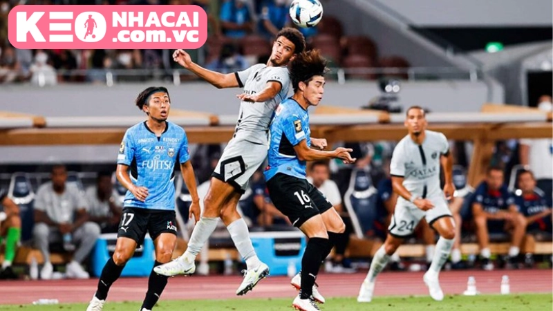 Đội hình thi đấu của hai đội