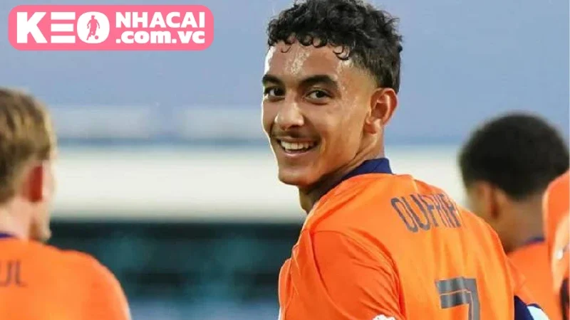 Lực lượng thi đấu U19 Đức với U19 Anh